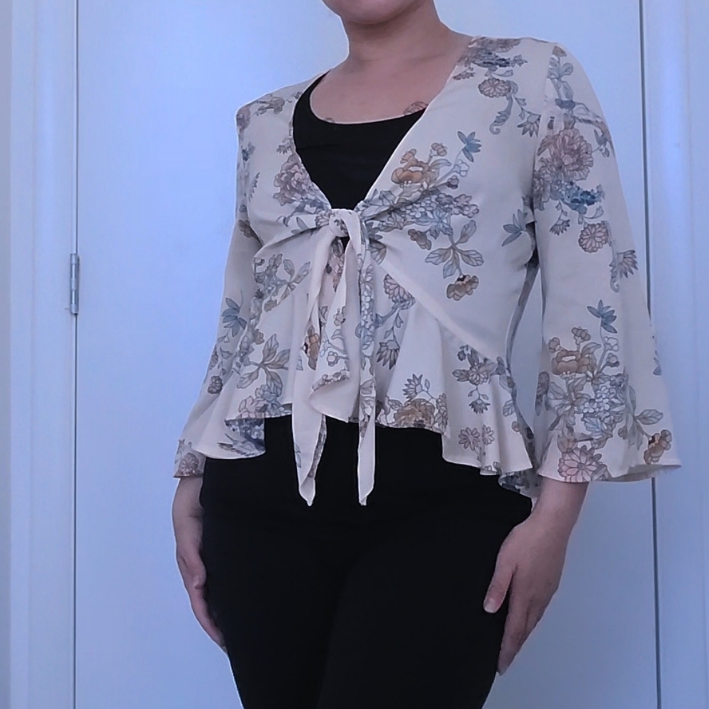 Melrose + Market: Floral Cream Tie-Front Women's Top